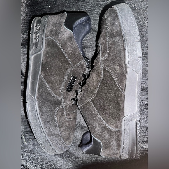 Louis Vuitton ‘Trainer’ Low Black | Suede - Picture 3 of 6